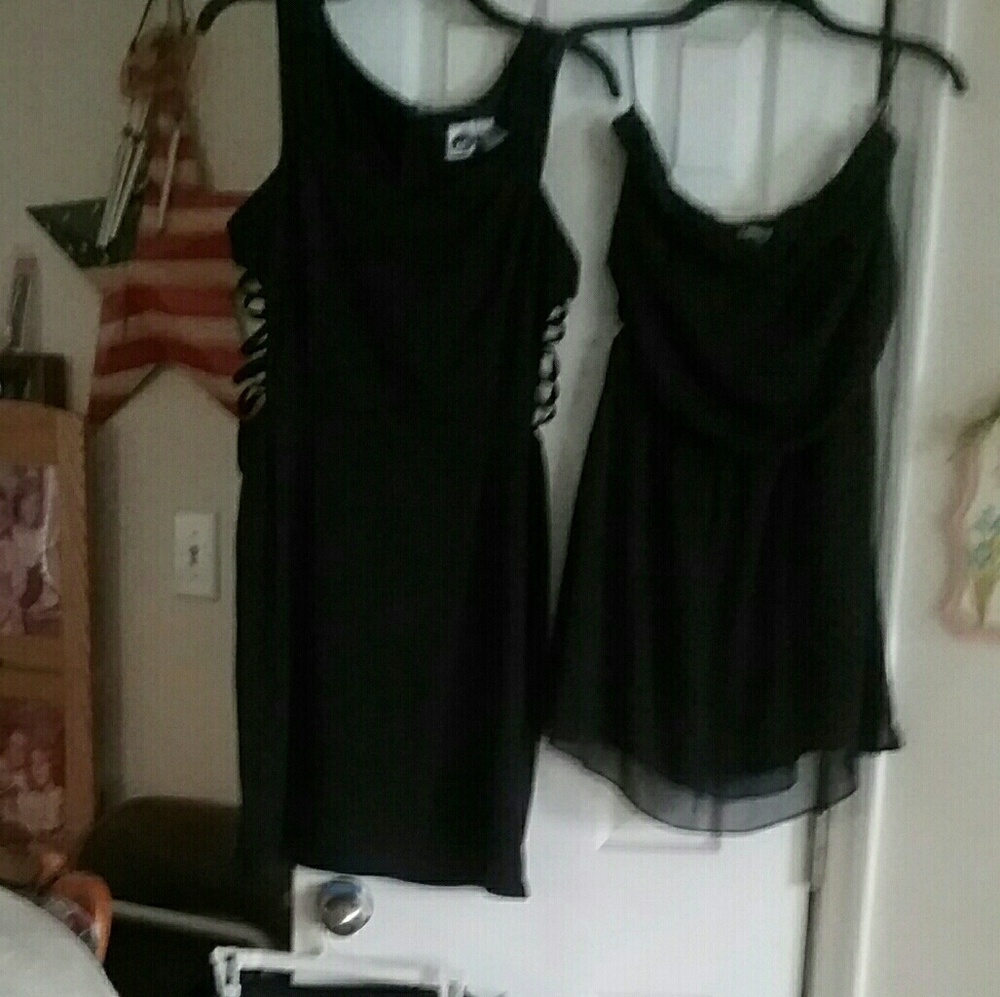 Xl  deb  and express dress both black
